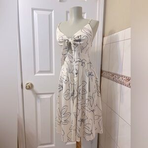 NWT Tie Peekaboo Front Floral Print Dress Size XS